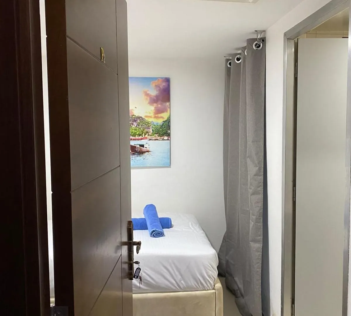 Affordable Master Room For Couple Abu Dhabi Hostel